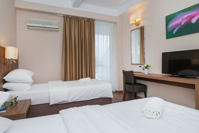Отель Hotel Sato Сутоморе-6