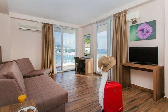 Отель Hotel Sato Сутоморе-48
